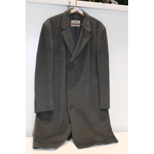 387 - A Aquascutum gentlemen's overcoat