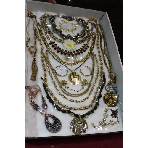 161 - A good tray of costume jewellery