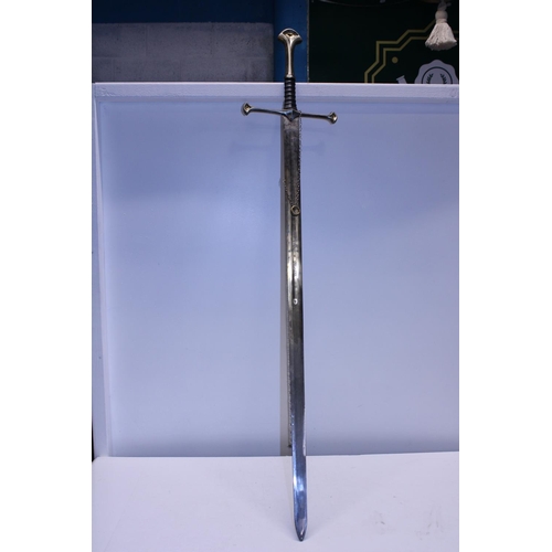 325 - A Collectors Lord of the Rings Anduril Of Aragorn sword, shipping unavailable