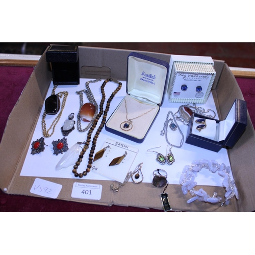 401 - A job lot of costume jewellery, Agate etc