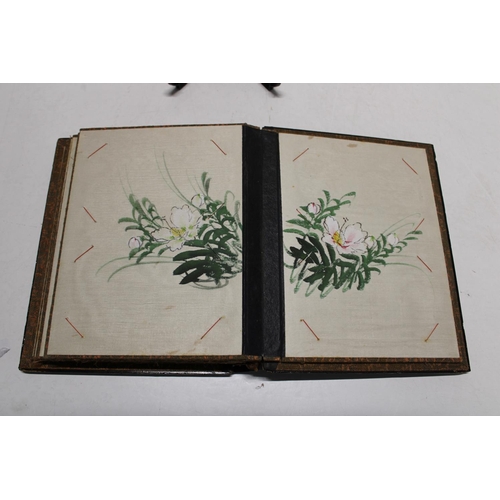 11 - A antique Japanese laquered & inlaid photo album with hand painted pages