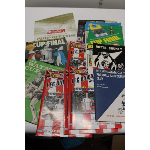 224 - A job lot of assorted football programmes and books. postage unavailable.