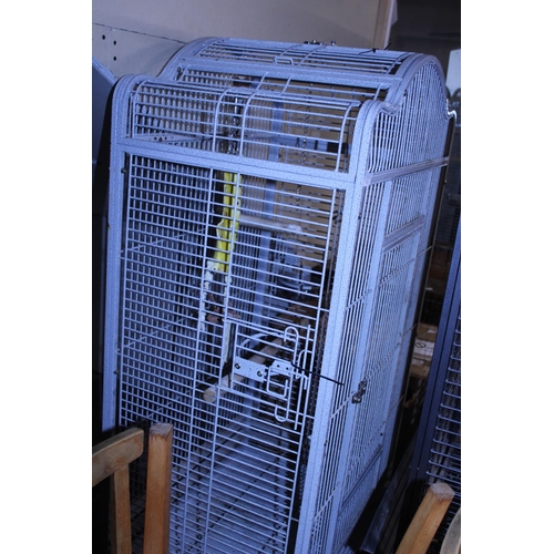 411 - A large metal bird/parrot cage, shipping unavailable