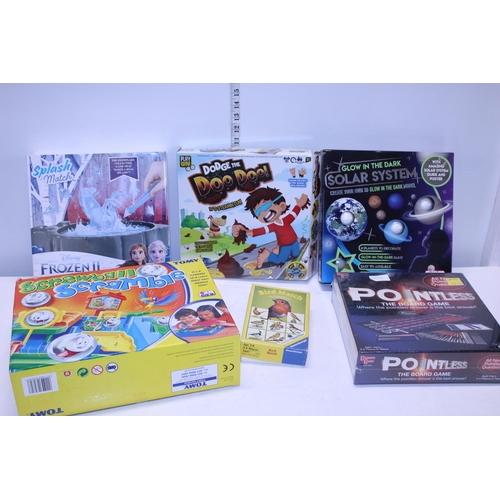 407 - A selection of assorted board games etc