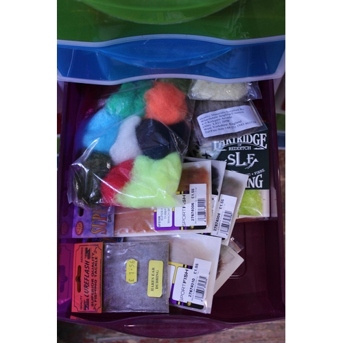 147 - A eight drawer storage cabinet full of fly fishing accessories including feathers etc. Postage unava... 