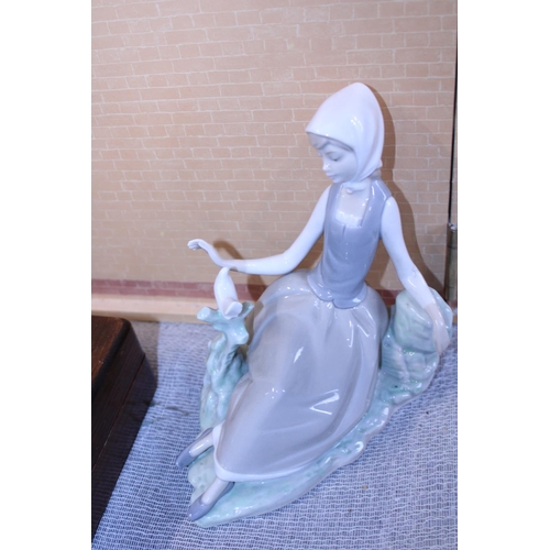 125 - A Lladro figurine