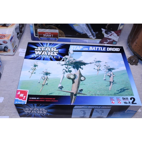 16 - A Starwars 'Stap with Battle Droid' model kit complete