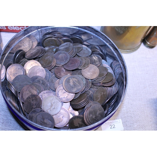 22 - A tin of mainly Victorian pennies approx 4kg