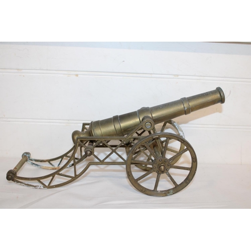 5A - A brass canon with carriage L40cm