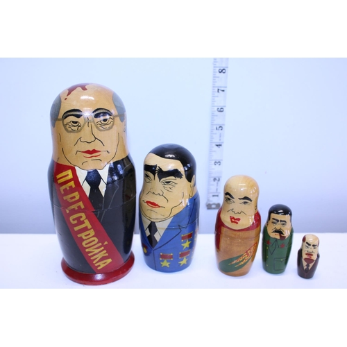 300 - A set of Russian president dolls