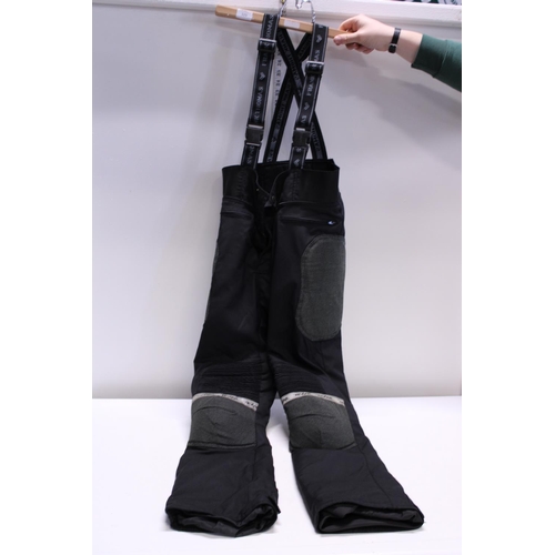 392 - A pair of Kevlar motorbike trousers