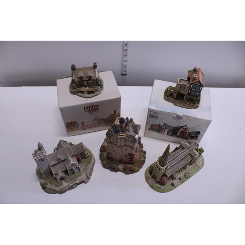 270 - Five Lilliput lane models (two with boxes) a/f