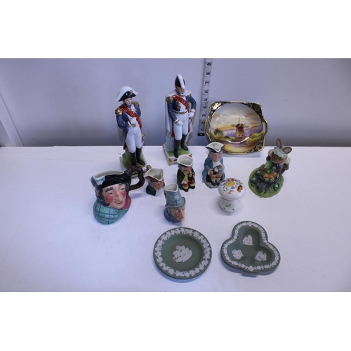 12 - A job lot of assorted ceramic collectables