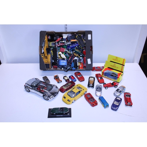 15 - A job lot assorted die-cast models