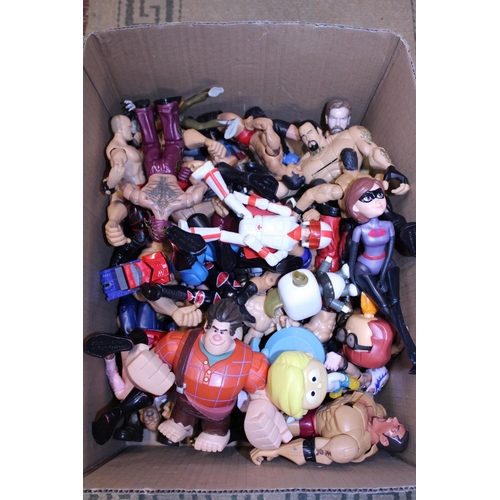 94 - A job lot of assorted WWE and other figures