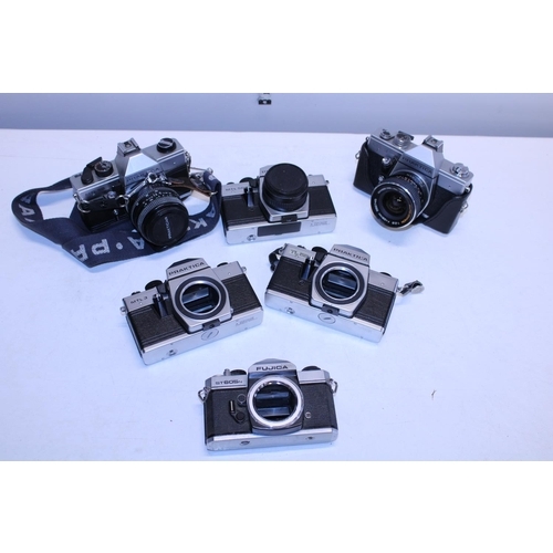 304 - A selection of assorted Practika cameras and other (untested)