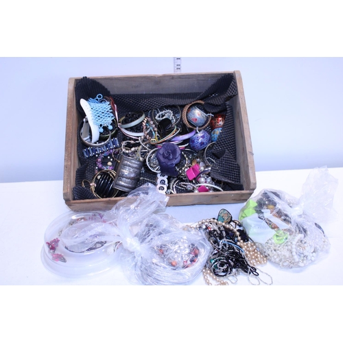 220 - A good box of assorted costume jewellery