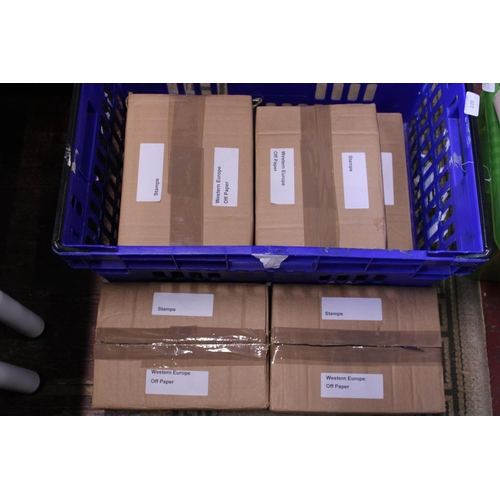 109 - A large tray of assorted world stamps