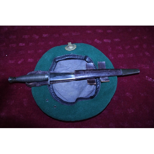 283 - A rare collectable pattern 3 Fairbairn Sykes fighting knife marked FR693 to handle and FR271 to scab... 