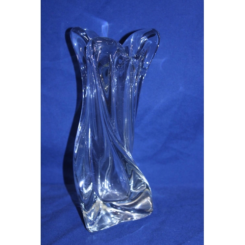 41 - A art glass vase