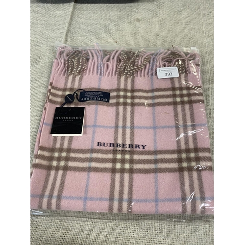 141 - A new with tags Burberry 100% lambs wool pink long scarf 166 x 38cm