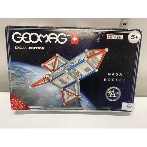 236 - A boxed Geomag Nasa rocket set (Sealed)