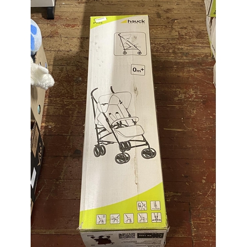 195 - A new boxed Hauck child's push chair (unchecked)