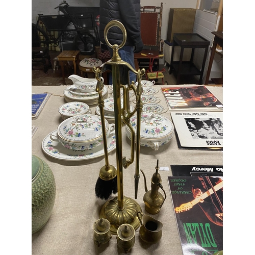 75 - A selection of vintage brass items including fireside companion shipping unavailable