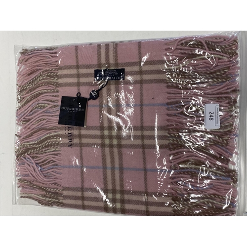 250 - A new with tags Burberry 100% lambs wool pink long scarf with double tassels 150 x 37cm