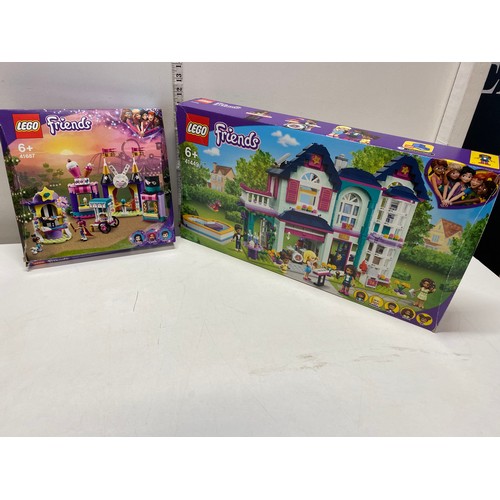 273A - Two boxsets of Friends Lego (unchecked)