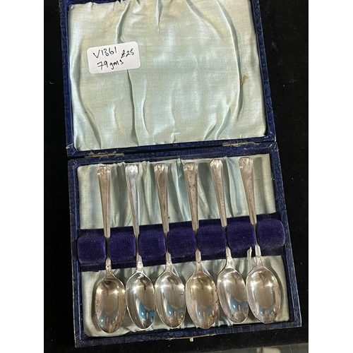 343 - A cased set of hallmarked silver coffee spoons 79g