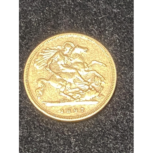 127 - A 1897 22ct gold Victorian half sovereign