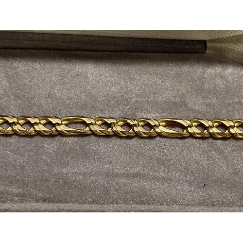 140 - A 9ct gold bracelet 5.67g, L18cm