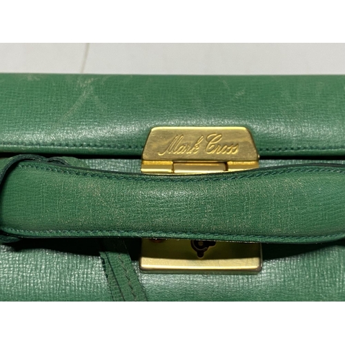 176F - A vintage American Mark Cross green leather handbag with carry strap, brought in the USA authentic.