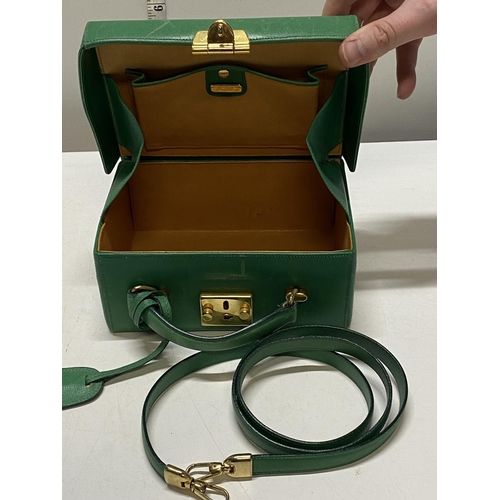 176F - A vintage American Mark Cross green leather handbag with carry strap, brought in the USA authentic.