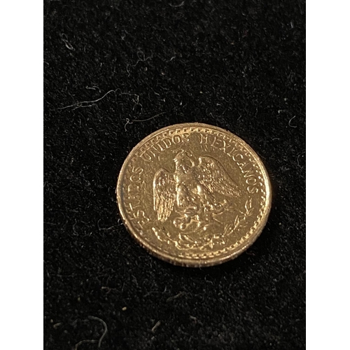 278 - A 1945 Mexican dos pesos gold coin 1.7g