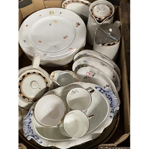 301 - A job lot of assorted ceramics, shipping unavailable