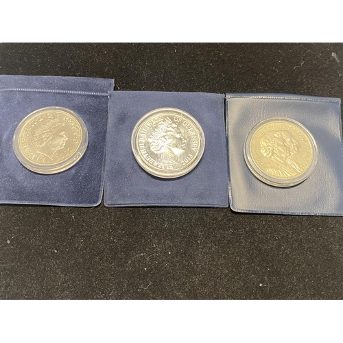 174 - Three assorted collectable £5 proof coins