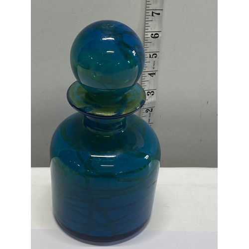 283 - A Mdina glass bottle with stopper 22cm tall