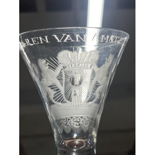 196 - A very rare circa 1750 Dutch glass depicting the coat of arms for Amsterdam, reads around rim 'T. We... 