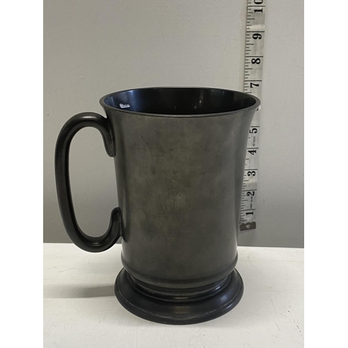 16 - A Victorian pewter tankard