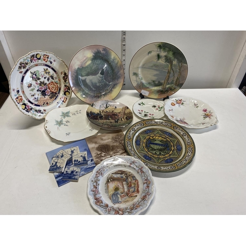 45 - A assortment of collectors plates including Royal Doulton, Bramley Hedge and other.Shipping unavaila... 