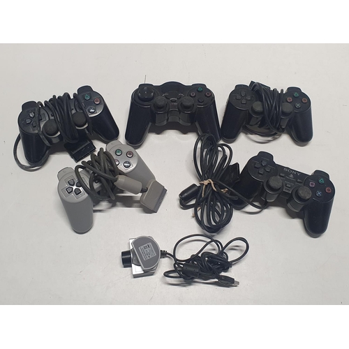 230 - Five PS2 controllers (untested)