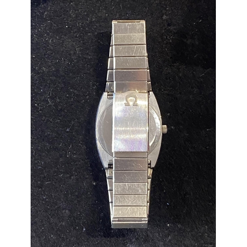 158 - A boxed vintage early 1980's Omega Deville gents wrist watch with stainless steel strap and body, wi... 