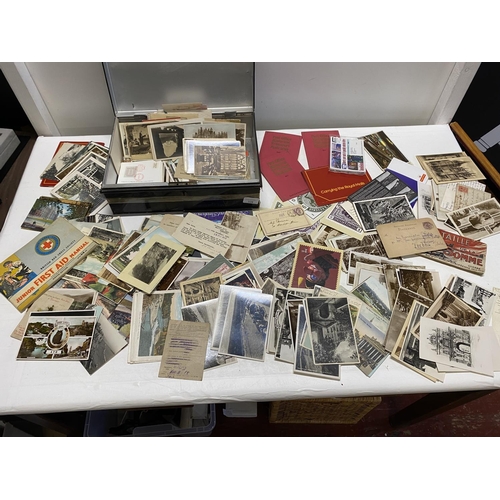 447 - A metal box containing approx 200 vintage and antique postcards