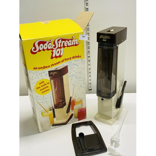 139 - A vintage boxed Soda Stream (untested)