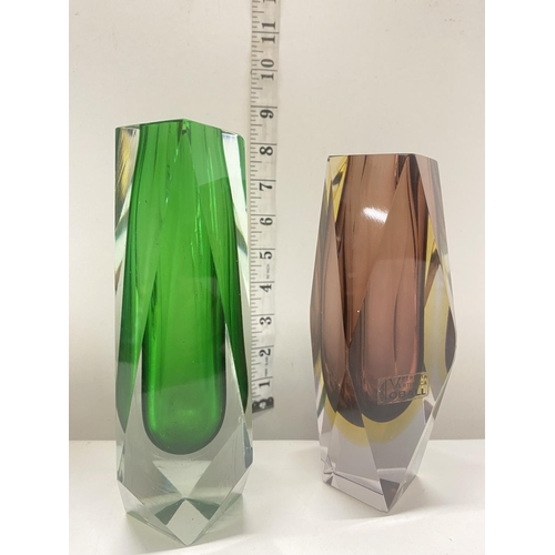 198 - Two collectible Murano Oball vases. 17cm tall.
(slight nibbles to both)