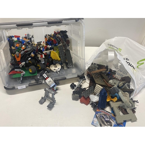 28 - A job lot of assorted Lego & accessories etc.