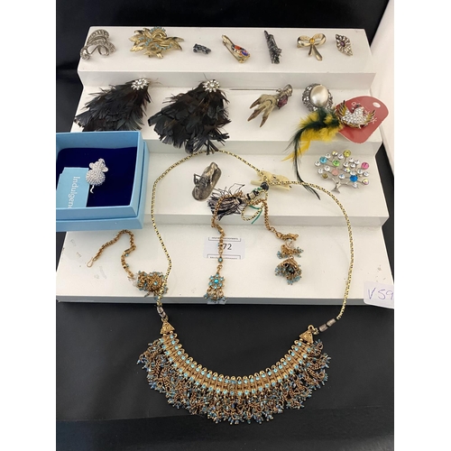 170 - A job lot of costume jewellery including a statement piece necklace and earrings set