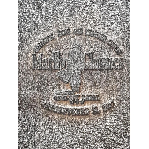 35 - A leather Marlboro Classics shoulder bag